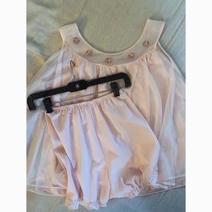 Vintage coquette babydoll nightie! Excellent condition! Perfect for Valentine’s